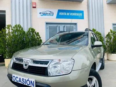 Usado Dacia Duster Ambiance 110 CV (80 kW) 2011 Beige SUV