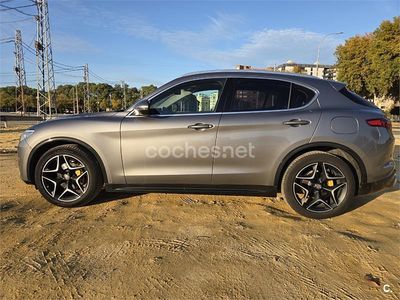 Gris / plata Usado 2020 Alfa Romeo Stelvio Ti SUV | 27.000 € (Precio justo)