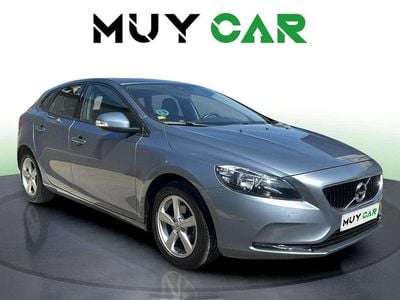 Usado Volvo V40 Kinetic 120 CV (88 kW) 2017 Plateado Utilitario