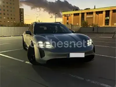 Usado Porsche Taycan Sport Turismo 319 kW (435 CV) 2022 Eléctrico Familiar
