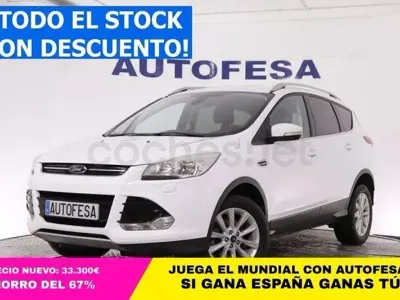 Usado Ford Kuga Titanium 150 CV (110 kW) 2015 Blanco SUV