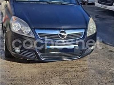 Usado Opel Zafira Cosmo 120 CV (88 kW) 2005 Negro Monovolumen