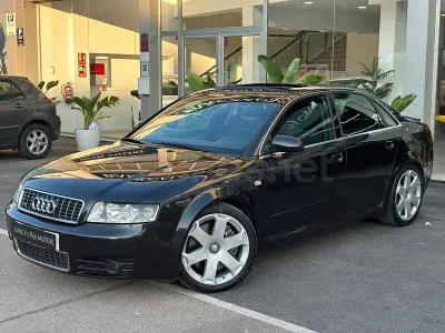 Usado Audi S4 344 CV (253 kW) 2003 Negro Berlina
