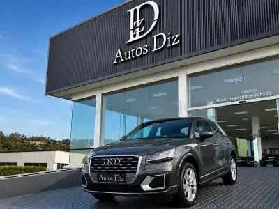 Usado Audi Q2 Sport 116 CV (85 kW) 2018 Gris / plata SUV