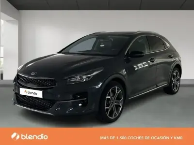 Usado Kia XCeed 136 CV (100 kW) 2021 Gris SUV