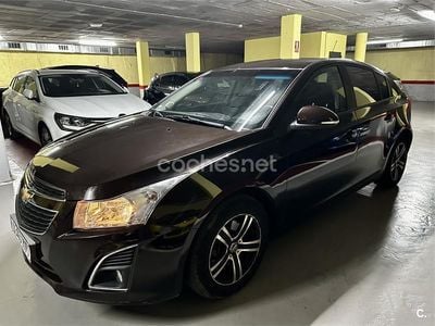 Usado Chevrolet Cruze LT 130 CV (95 kW) 2014 Marrón Berlina