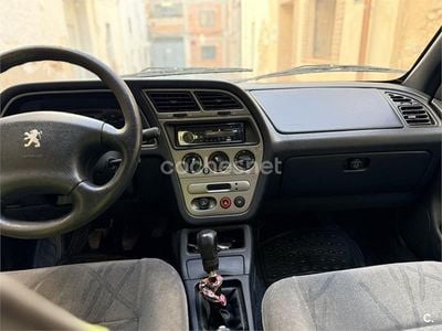 Peugeot 306
