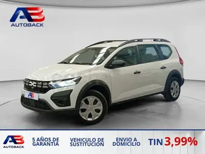 Usado Dacia Jogger Essentiel 100 CV (73 kW) 2023 Blanco Monovolumen