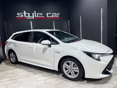 Usado Toyota Corolla Business Edition 122 CV (89 kW) 2021 Blanco Familiar