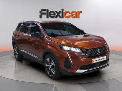 Usado Peugeot 5008 Allure 131 CV (96 kW) 2023 Marrón SUV