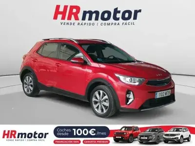 Usado Kia Stonic 100 CV (73 kW) 2024 Rojo SUV