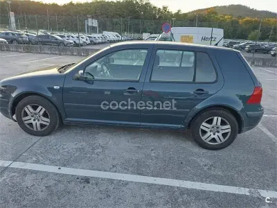 Usado VW Golf IV Conceptline 105 CV (77 kW) 2002 Verde Berlina