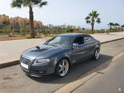 Usado Audi A4 140 CV (102 kW) 2007 Gris / plata Berlina