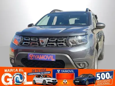 Usado Dacia Duster Essentiel 100 CV (73 kW) 2022 Gris / plata SUV