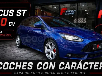 Käytetty Ford Focus ST 250 HP (183 kW) 2012 Sininen Sedan