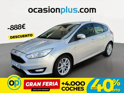 Usado Ford Focus Trend+ 125 CV (91 kW) 2017 Gris