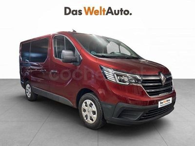 Usado Renault Trafic 150 CV (110 kW) 2023 Rojo Monovolumen