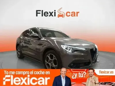 Usado Alfa Romeo Stelvio Sprint 200 CV (147 kW) 2022 Gris SUV
