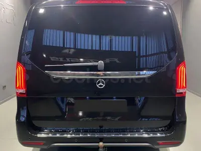 Usado Mercedes V250 Exclusive 190 CV (139 kW) 2016 Negro Monovolumen