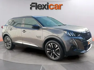 Usado Peugeot 2008 GT 131 CV (96 kW) 2020 Gris SUV