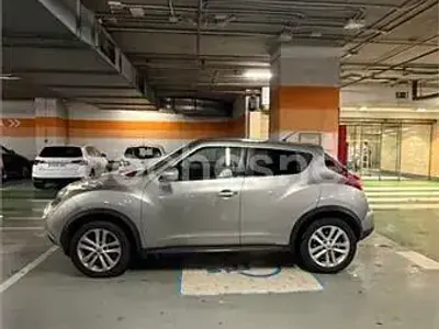 Usado Nissan Juke Shiro 110 CV (80 kW) 2012 Beige SUV
