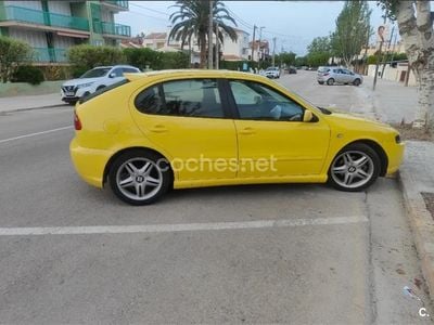 Amarillo Usado 2003 Seat Leon FR Berlina | 3500 € (Super precio)