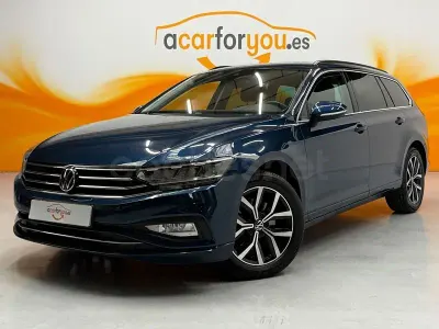 Usado VW Passat Executive 122 CV (89 kW) 2021 Azul Familiar