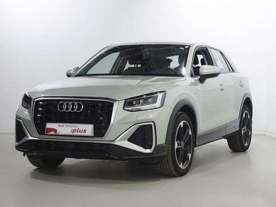 Usado Audi Q2 S-Line 116 CV (85 kW) 2025 Plateado SUV
