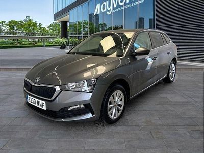 Usado Skoda Scala Selection 95 CV (69 kW) 2023 Gris oscuro Utilitario