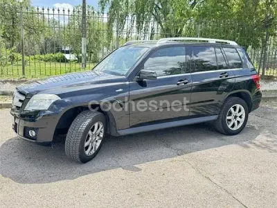 Käytetty Mercedes GLK220 170 HP (125 kW) 2010 Musta Katumaasturi