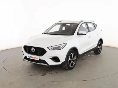 Usado MG ZS Comfort 106 CV (77 kW) 2023 Blanco SUV