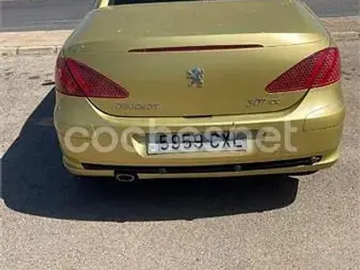 Usado Peugeot 307 CC 110 CV (80 kW) 2004 Amarillo Descapotable