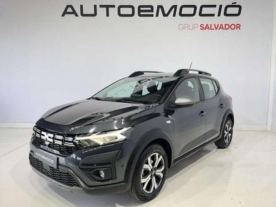 Usado Dacia Sandero Extreme 91 CV (66 kW) 2023 Gris Utilitario