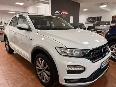 Usado VW T-Roc Advance 110 CV (80 kW) 2022 Blanco SUV