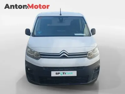 Usado Citroën Berlingo Business Class 102 CV (75 kW) 2023 Blanco Monovolumen