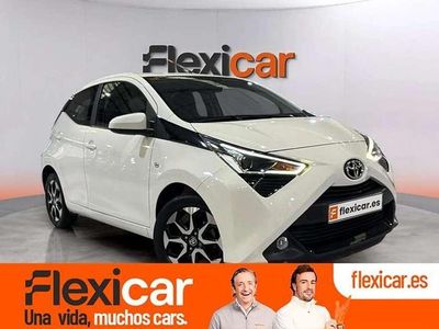 Usado Toyota Aygo X-play 72 CV (52 kW) 2021 Blanco Utilitario