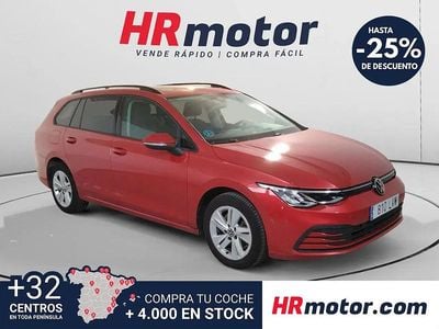Begagnad VW Golf VIII Life 115 HK (84 kW) 2022 Röd Kombi