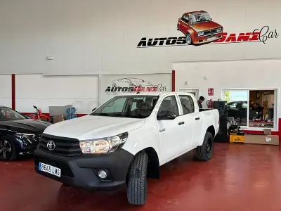 Usado Toyota HiLux 150 CV (110 kW) 2021 Blanco Pickup/Camioneta