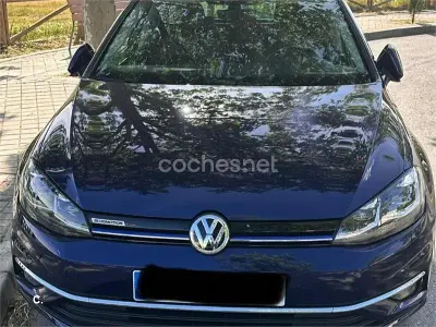 Usado VW Golf VII Advance 130 CV (95 kW) 2019 Azul Familiar