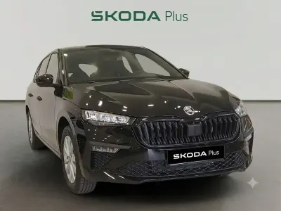 Nuevo Skoda Scala 115 CV (84 kW) 2025 Negro Utilitario