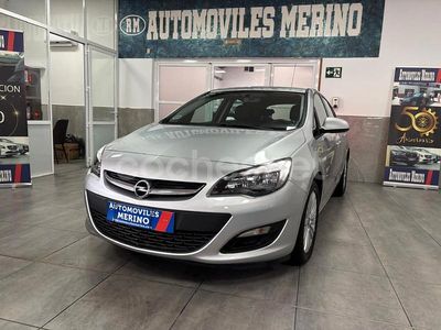 Gris / plata Usado 2013 Opel Astra Selective Berlina | 9900 € (Caro)