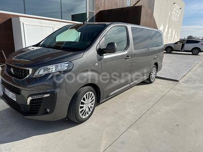 Usado Peugeot Traveller Business-Line 120 CV (88 kW) 2021 Gris / plata Monovolumen