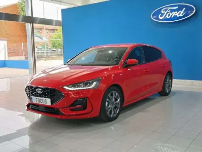 Nuevo Ford Focus ST-Line X 125 CV (91 kW) 2025 Rojo Utilitario