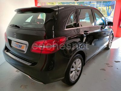 Mercedes B180