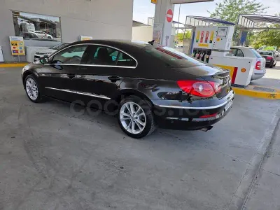 Usado VW Passat 160 CV (117 kW) 2011 Negro Berlina