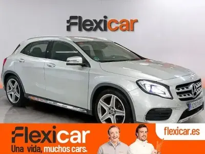 Usado Mercedes GLA220 AMG line 177 CV (130 kW) 2017 Gris SUV