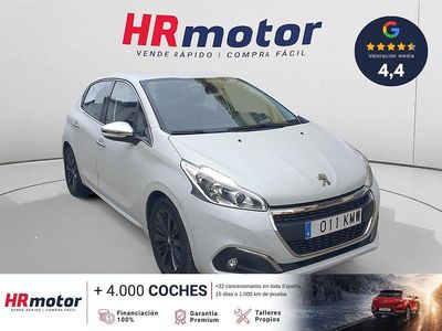 Usado Peugeot 208 Allure 110 CV (80 kW) 2018 Blanco Utilitario