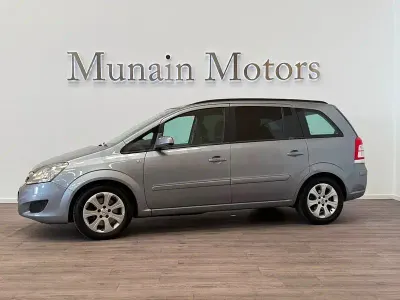 Usado Opel Zafira Sport 120 CV (88 kW) 2008 Gris / plata Monovolumen