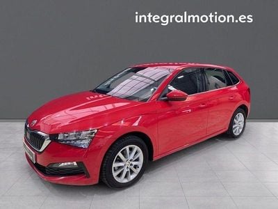 Usado Skoda Scala Sport 110 CV (80 kW) 2021 Rojo Utilitario