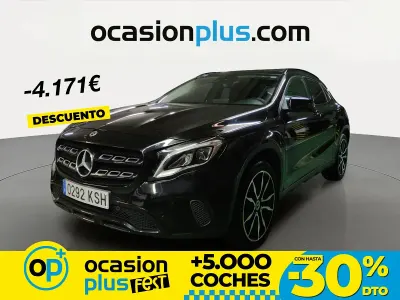 Używany Mercedes GLA220
